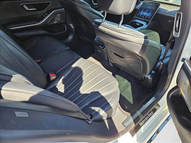 Used 2022 Mercedes-Benz S 500 S 500 image 18
