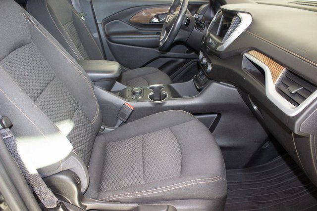 Used 2018 GMC Terrain SLE w/ Driver Convenience Package image 10