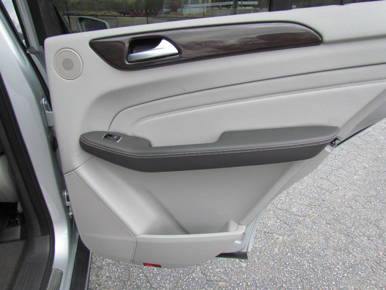 Used 2014 Mercedes-Benz ML 350 4MATIC image 16