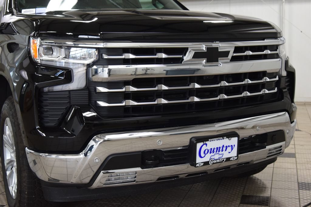 Used 2026 Chevrolet Silverado 1500 LTZ w/ LTZ Premium Package AWD/4WD image 11