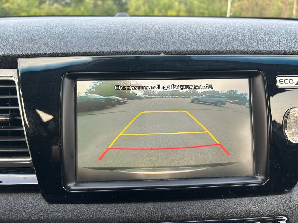 Used 2017 Kia Niro FWD image 25