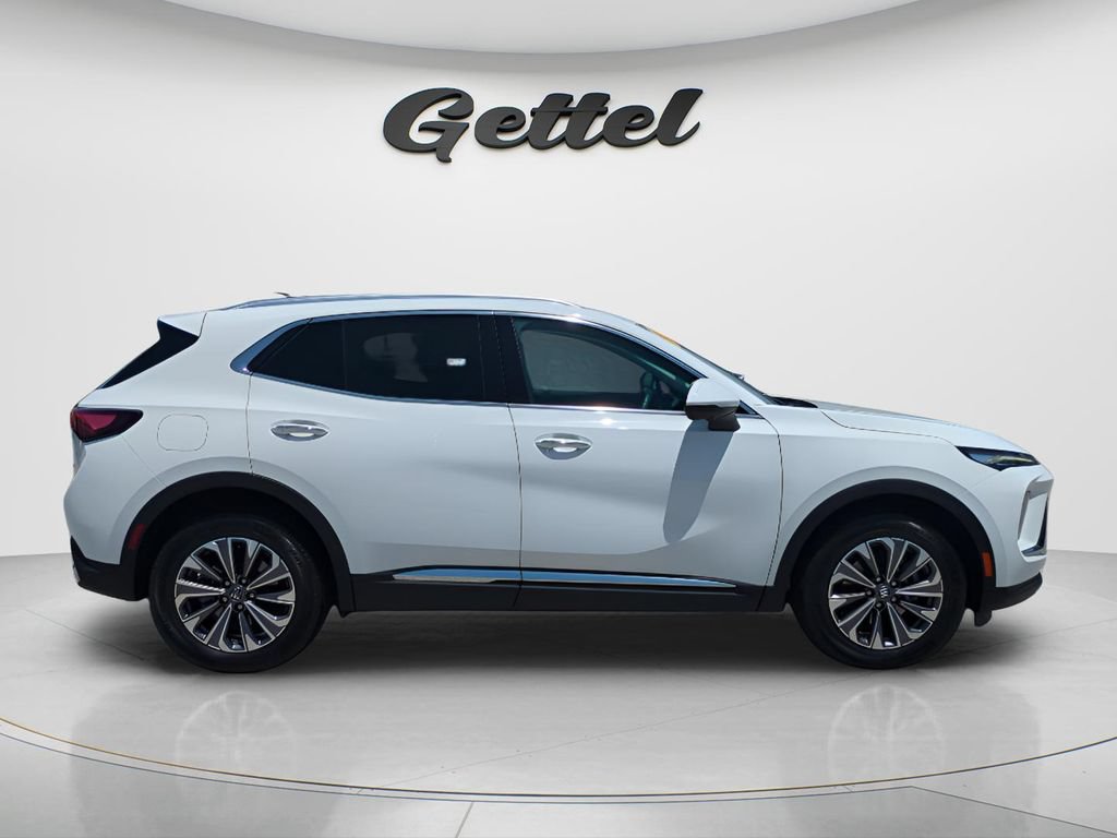 Used 2025 Buick Envision Preferred AWD/4WD image 4
