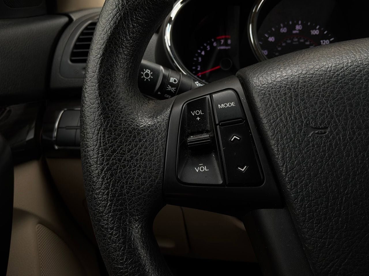 Used 2013 Kia Sorento LX w/ Convenience Pkg FWD image 26