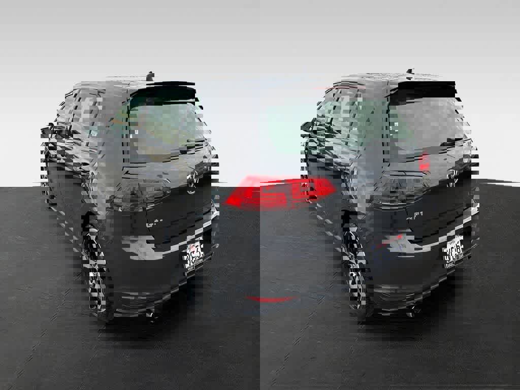 Used 2017 Volkswagen GTI S image 4