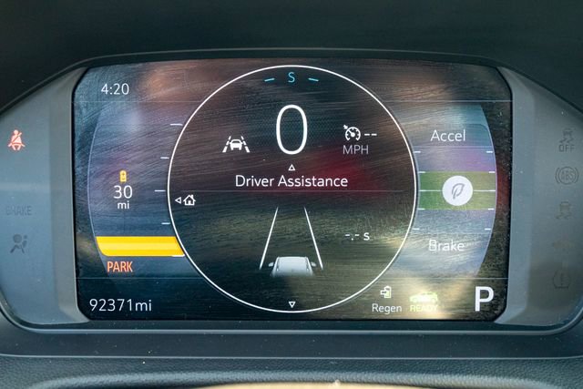 Used 2023 Chevrolet Bolt EUV LT FWD image 13