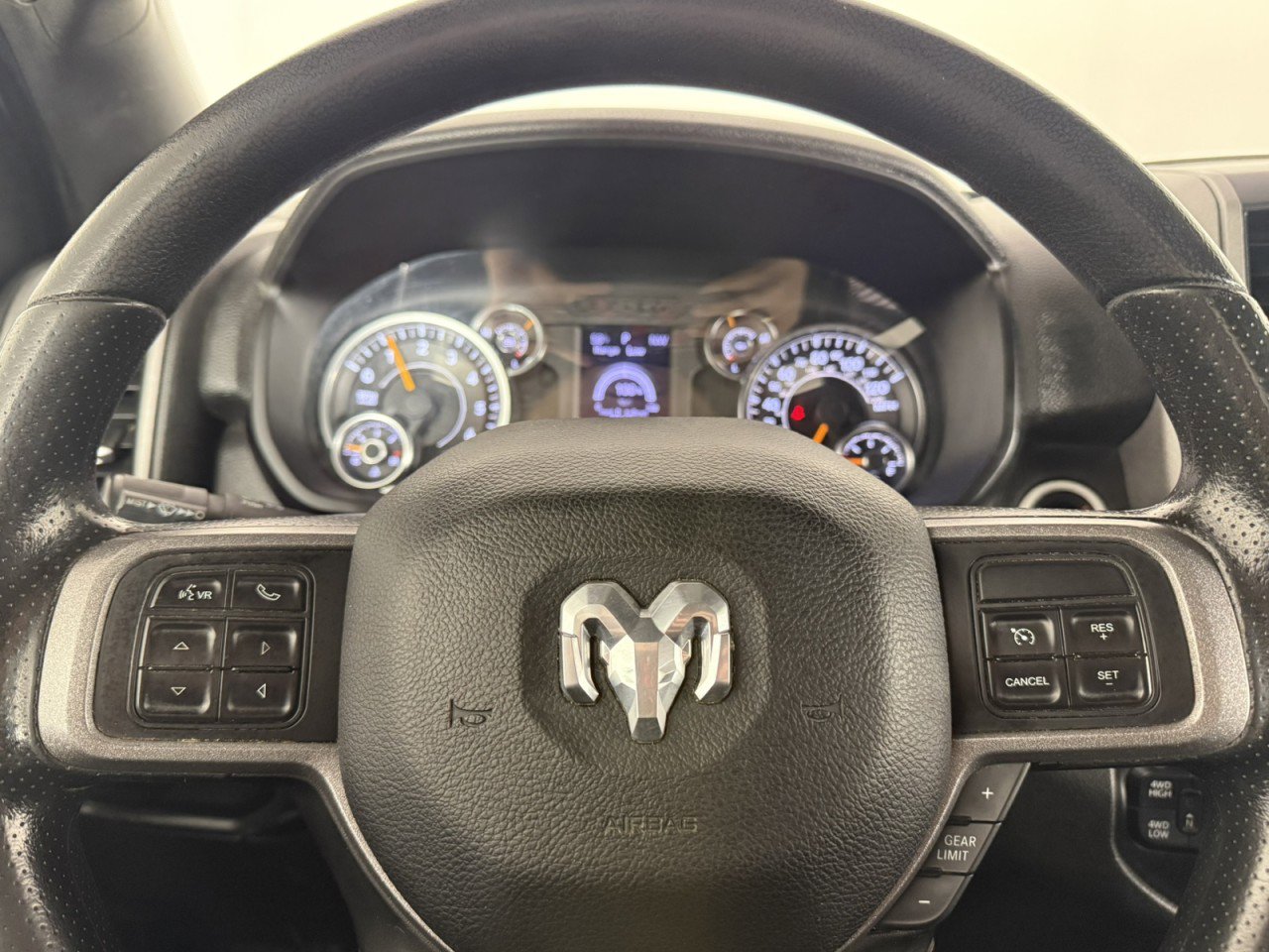 Used 2022 RAM 3500 Tradesman image 21