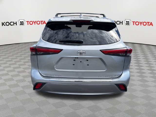 Used 2023 Toyota Highlander Platinum AWD/4WD image 7