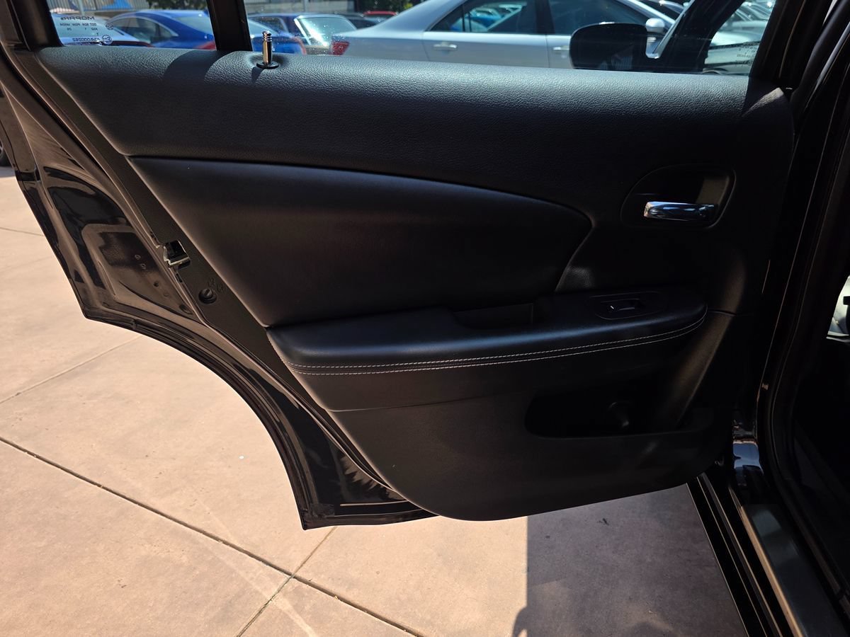 Used 2012 Chrysler 200 Limited FWD image 25