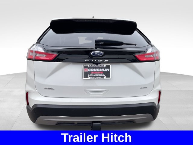 Used 2024 Ford Edge SEL w/ Convenience Package AWD/4WD image 4