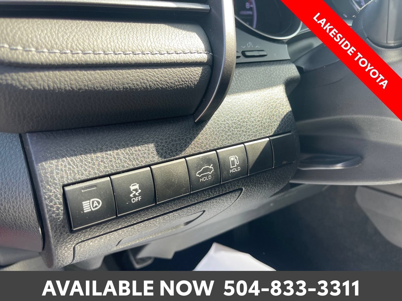 Used 2022 Toyota Camry SE FWD image 25