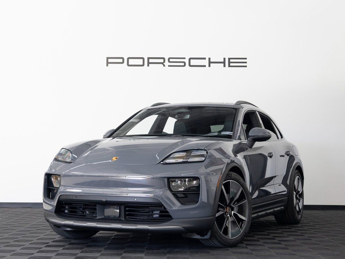 New 2025 Porsche Macan 4S Electric
