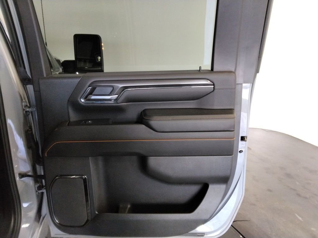 Used 2024 GMC Sierra 2500 AT4 w/ Technology Package image 38