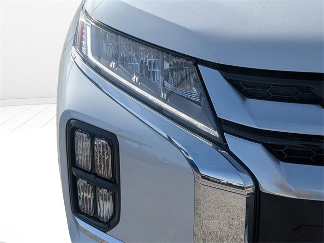 New 2026 Mitsubishi Outlander Sport SE image 11