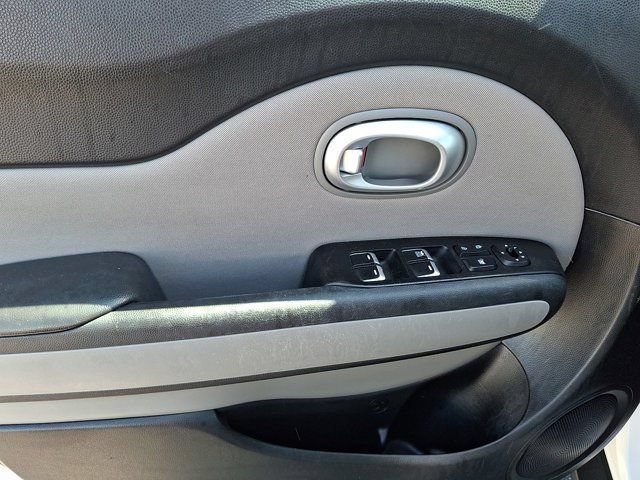 Used 2017 Kia Soul FWD image 16