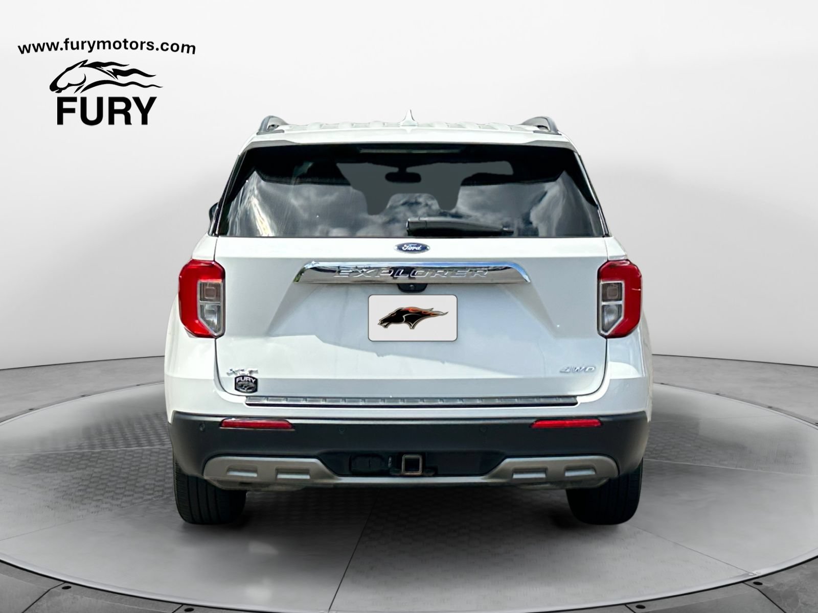 Used 2022 Ford Explorer XLT AWD/4WD image 4