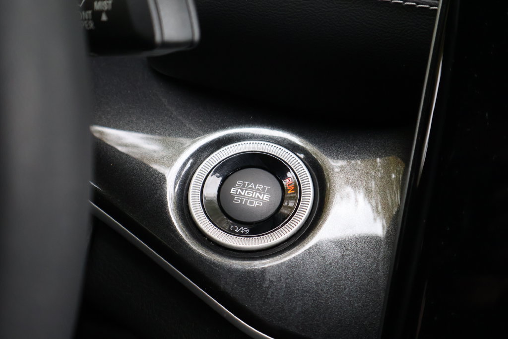 Used 2023 Jeep Grand Cherokee L Laredo AWD/4WD image 28