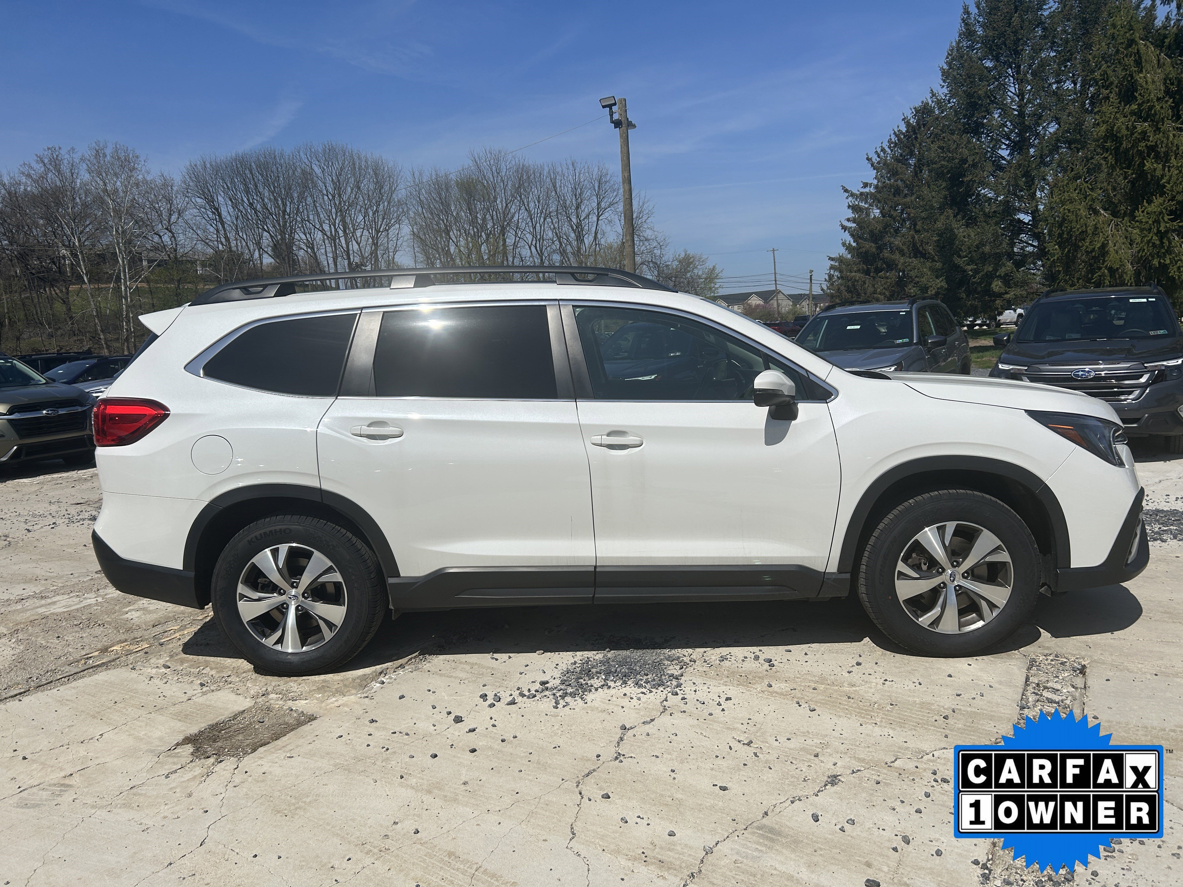 Certified 2023 Subaru Ascent Premium w/ Convenience Package AWD/4WD image 2