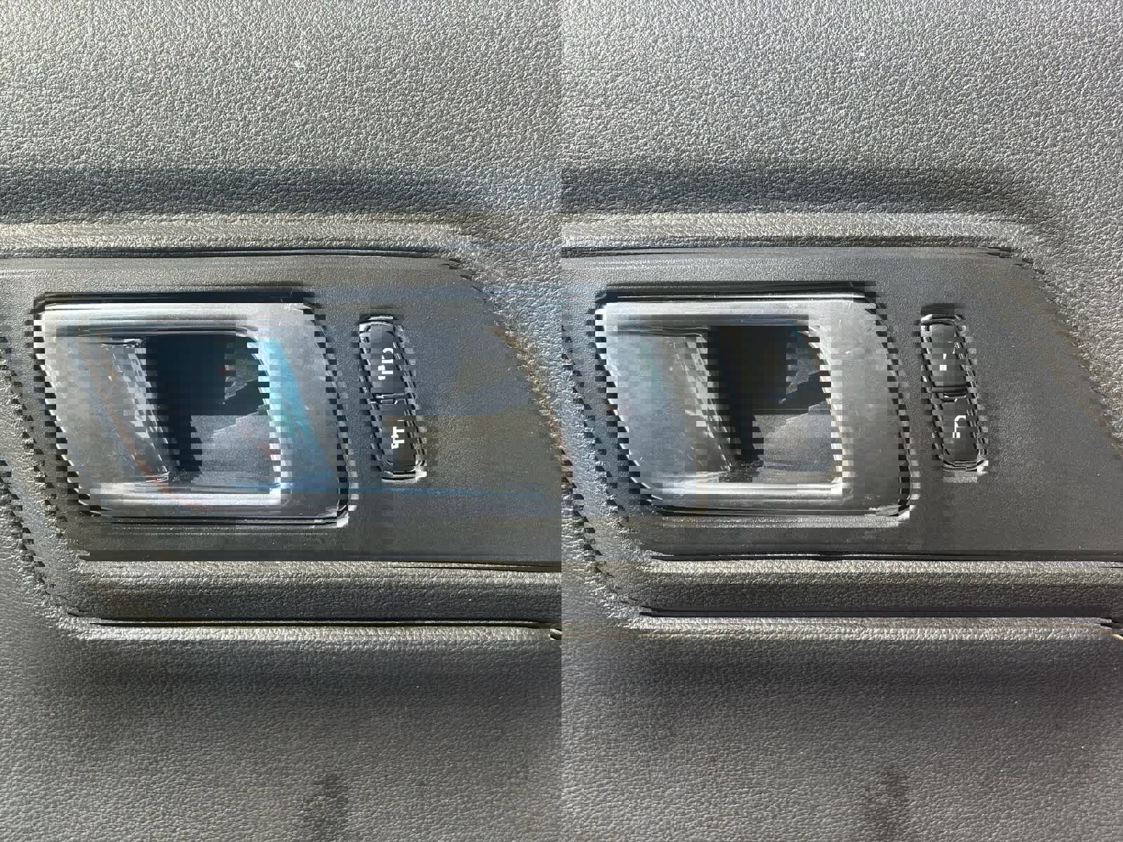 Used 2023 Ford Mustang Premium image 15