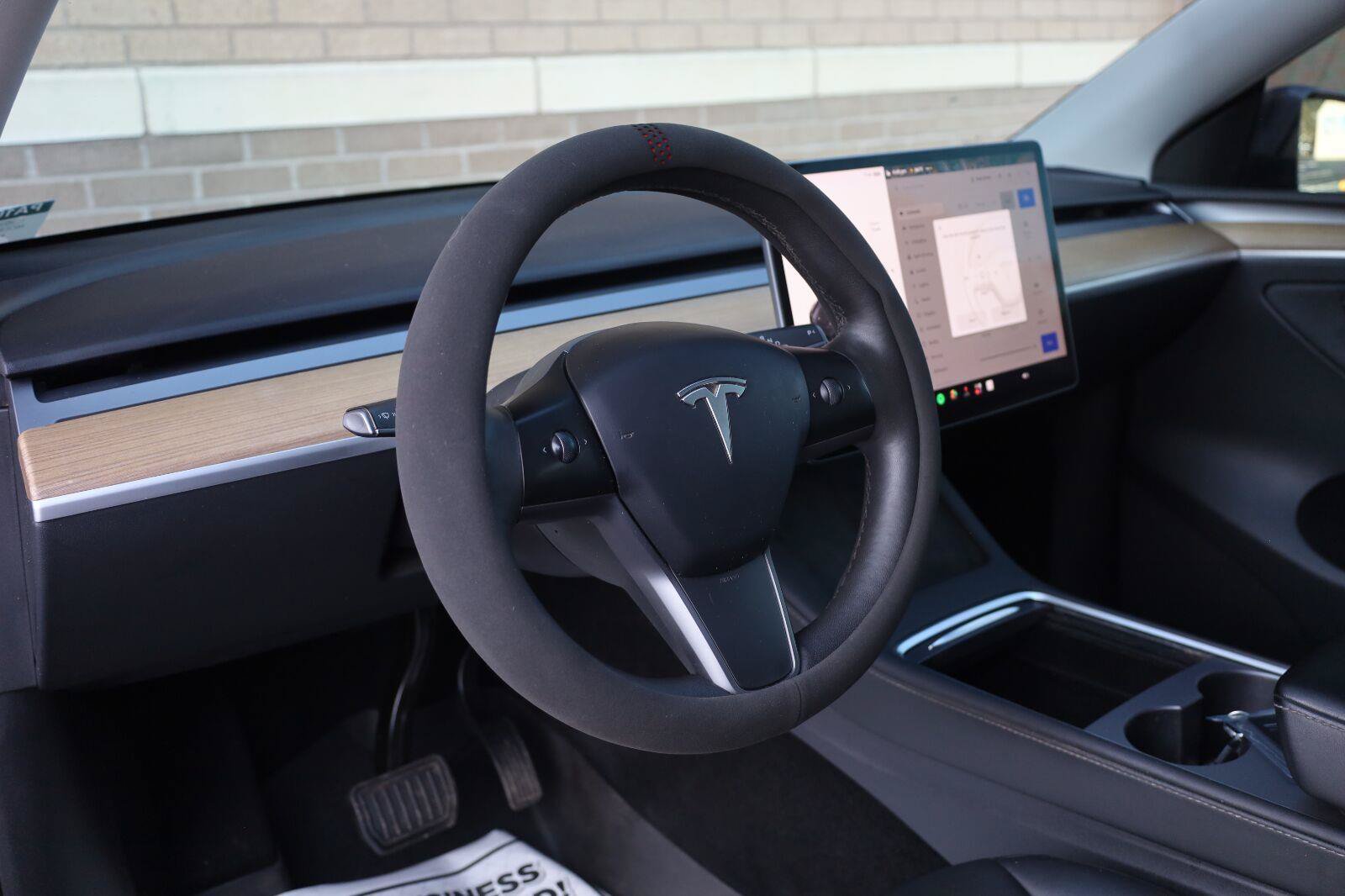 Used 2023 Tesla Model Y Long Range AWD/4WD image 16