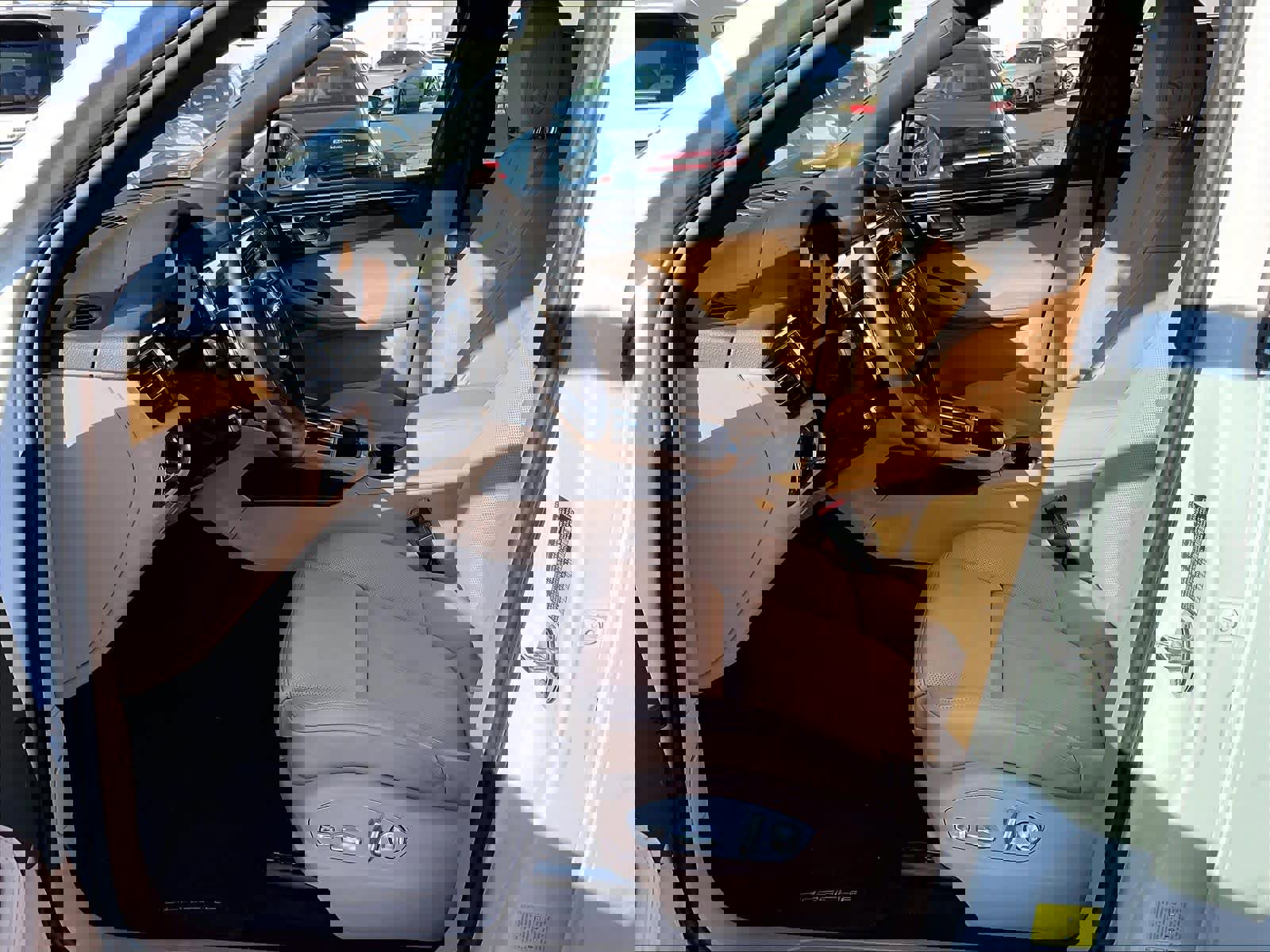 Used 2024 Porsche Macan image 27