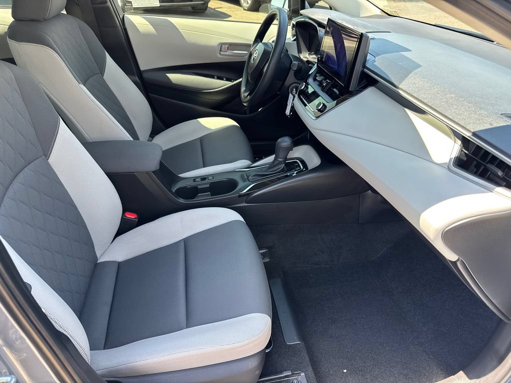 Used 2023 Toyota Corolla LE w/ Carpet Mat Package (TMS) FWD image 13