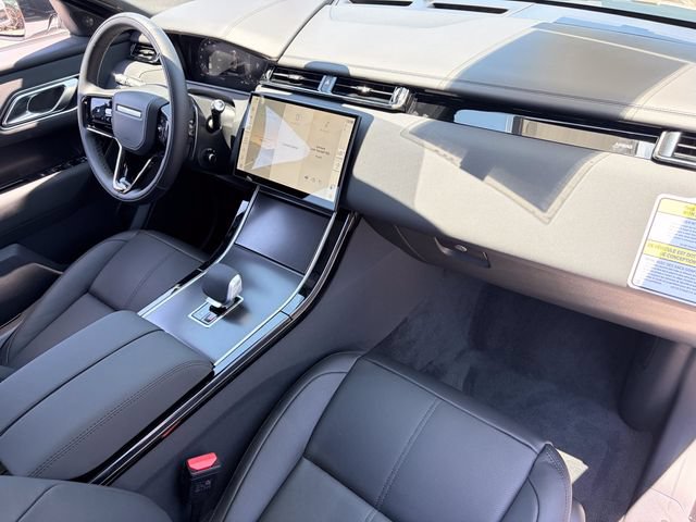 New 2026 Land Rover Range Rover Velar Dynamic SE AWD/4WD image 11