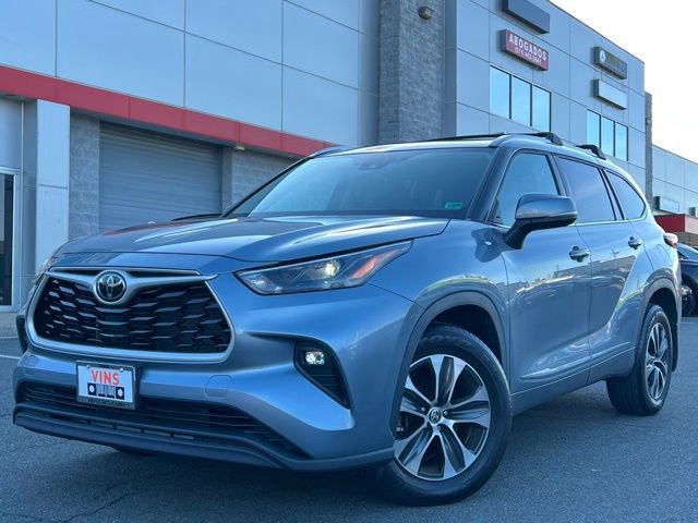 Used 2022 Toyota Highlander XLE image 13