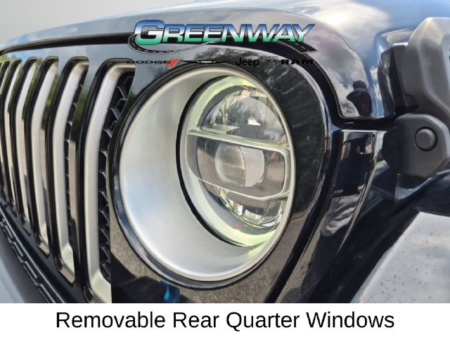 Used 2022 Jeep Wrangler Unlimited Sahara AWD/4WD image 6