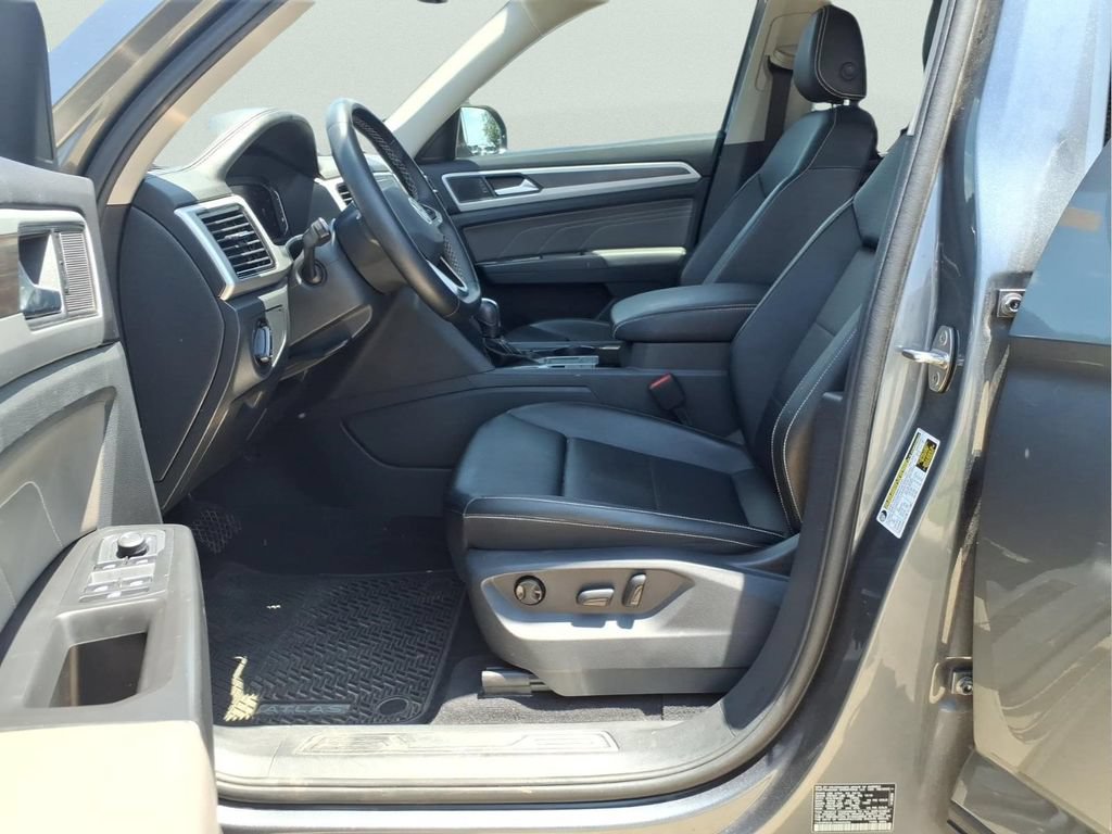 Used 2023 Volkswagen Atlas SE FWD image 16