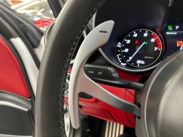 Used 2019 Alfa Romeo Giulia Ti Sport w/ Quick Order Package 22U Sport RWD image 24