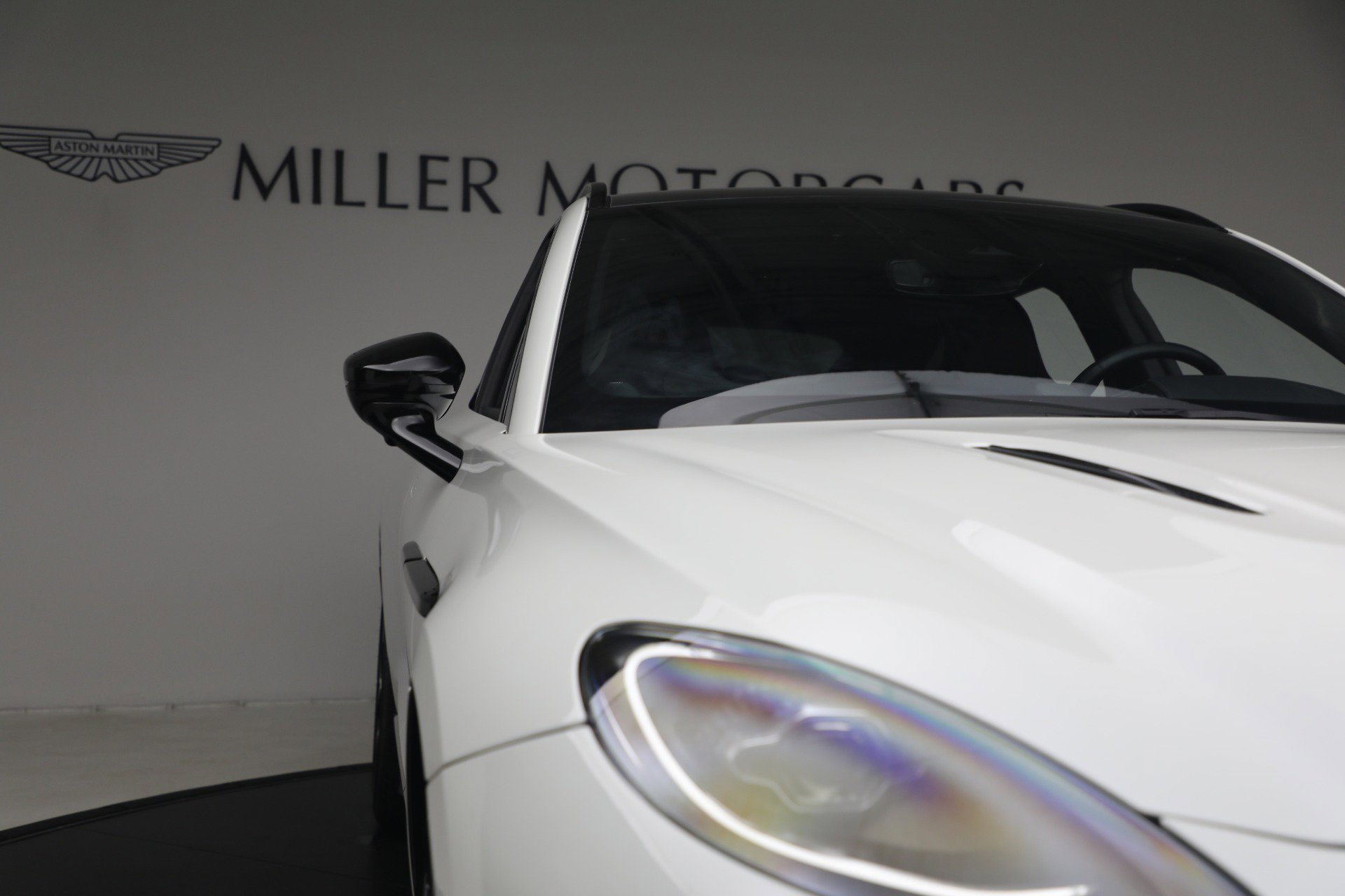 Used 2025 Aston Martin DBX 707 image 34