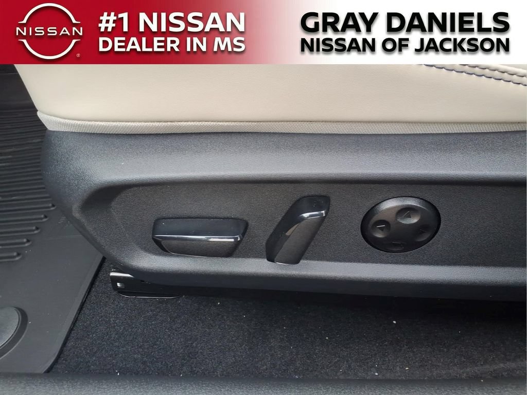 New 2026 Nissan Sentra SL w/ Floor Mat Package FWD image 11