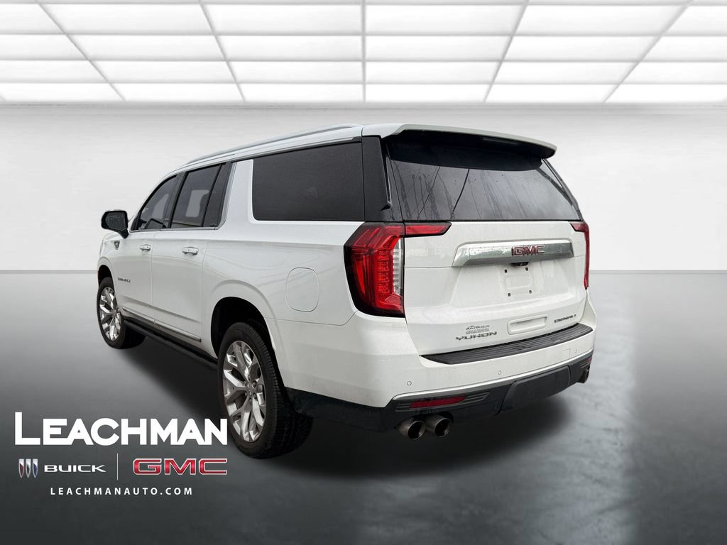 Used 2021 GMC Yukon XL Denali w/ Denali Premium Package AWD/4WD image 6