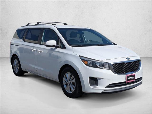 Used 2016 Kia Sedona LX w/ Option Group 020 FWD image 3