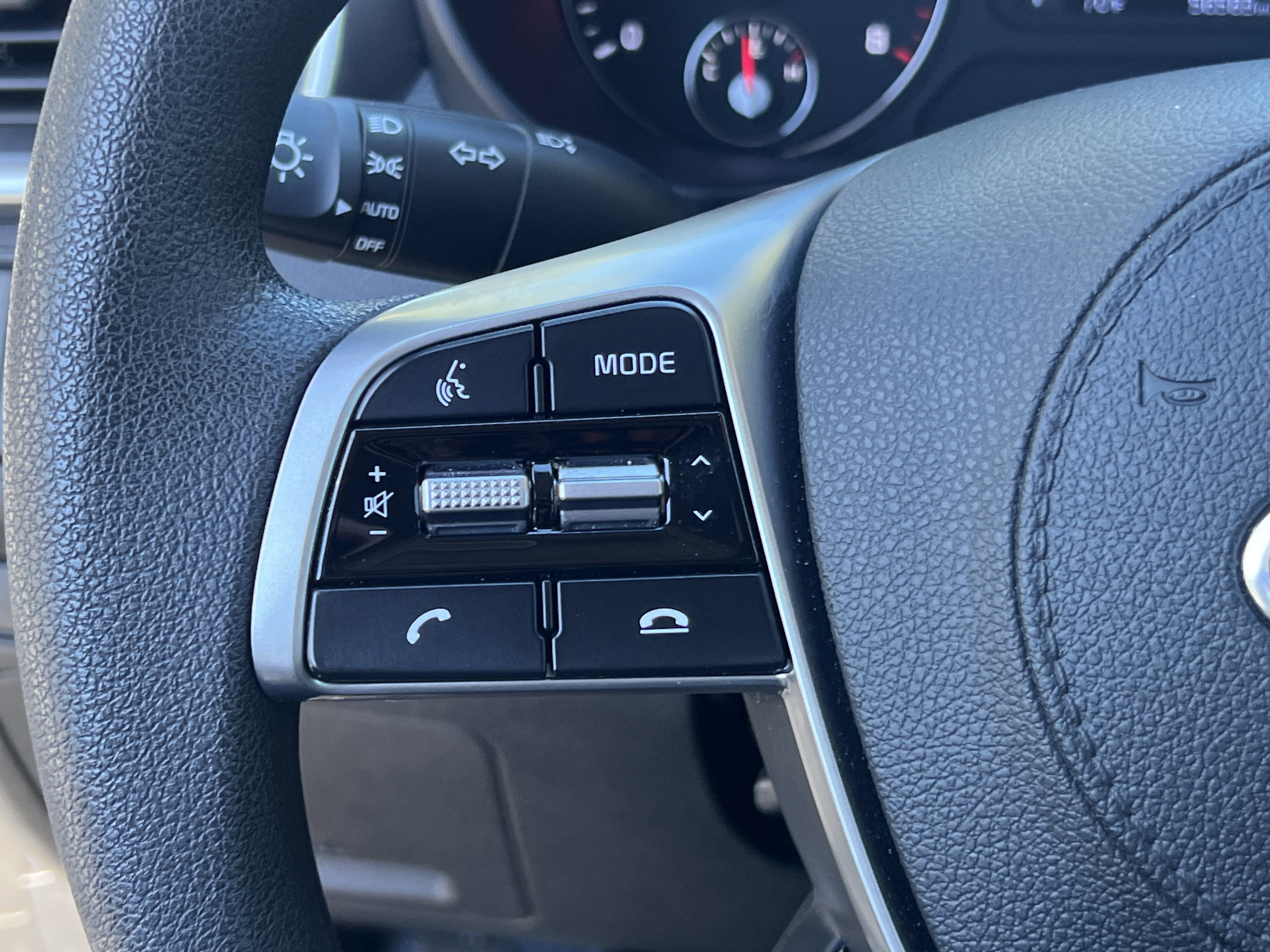 Used 2019 Kia Sorento L FWD image 26