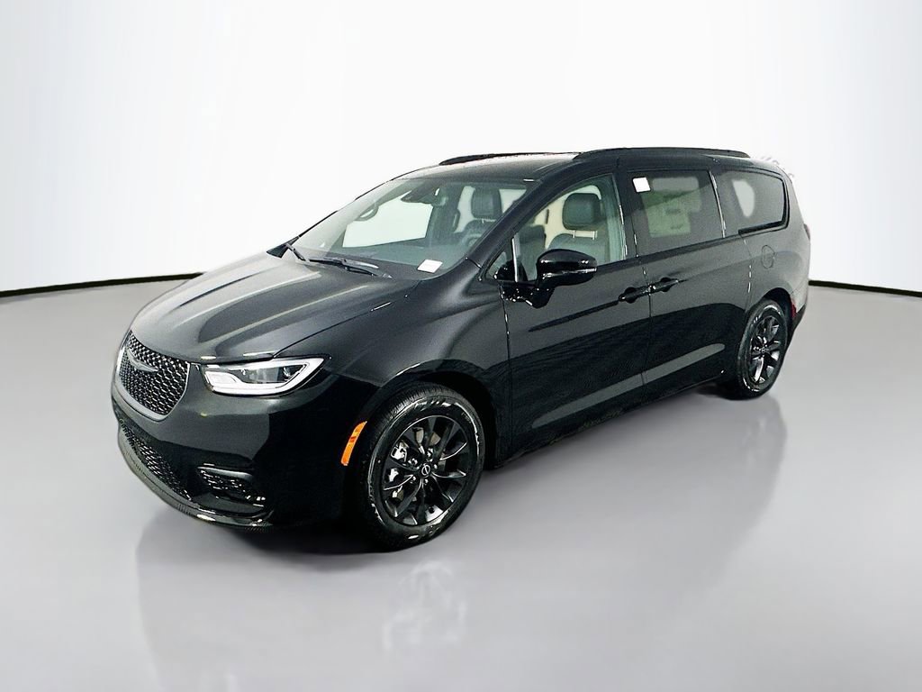 New 2025 Chrysler Pacifica Select w/ Uconnect Theater Family Group image 3