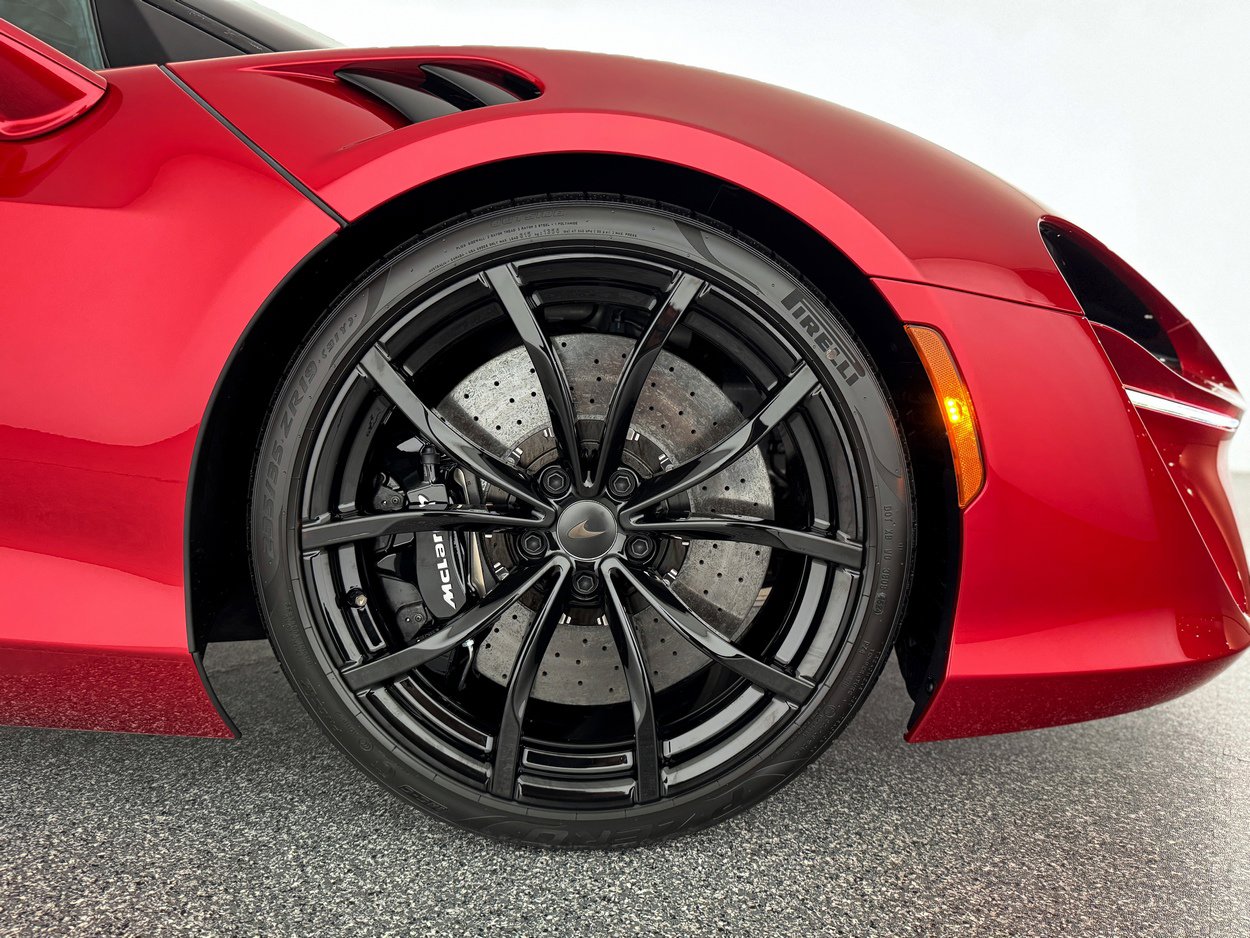 New 2025 McLaren Artura Spider image 31