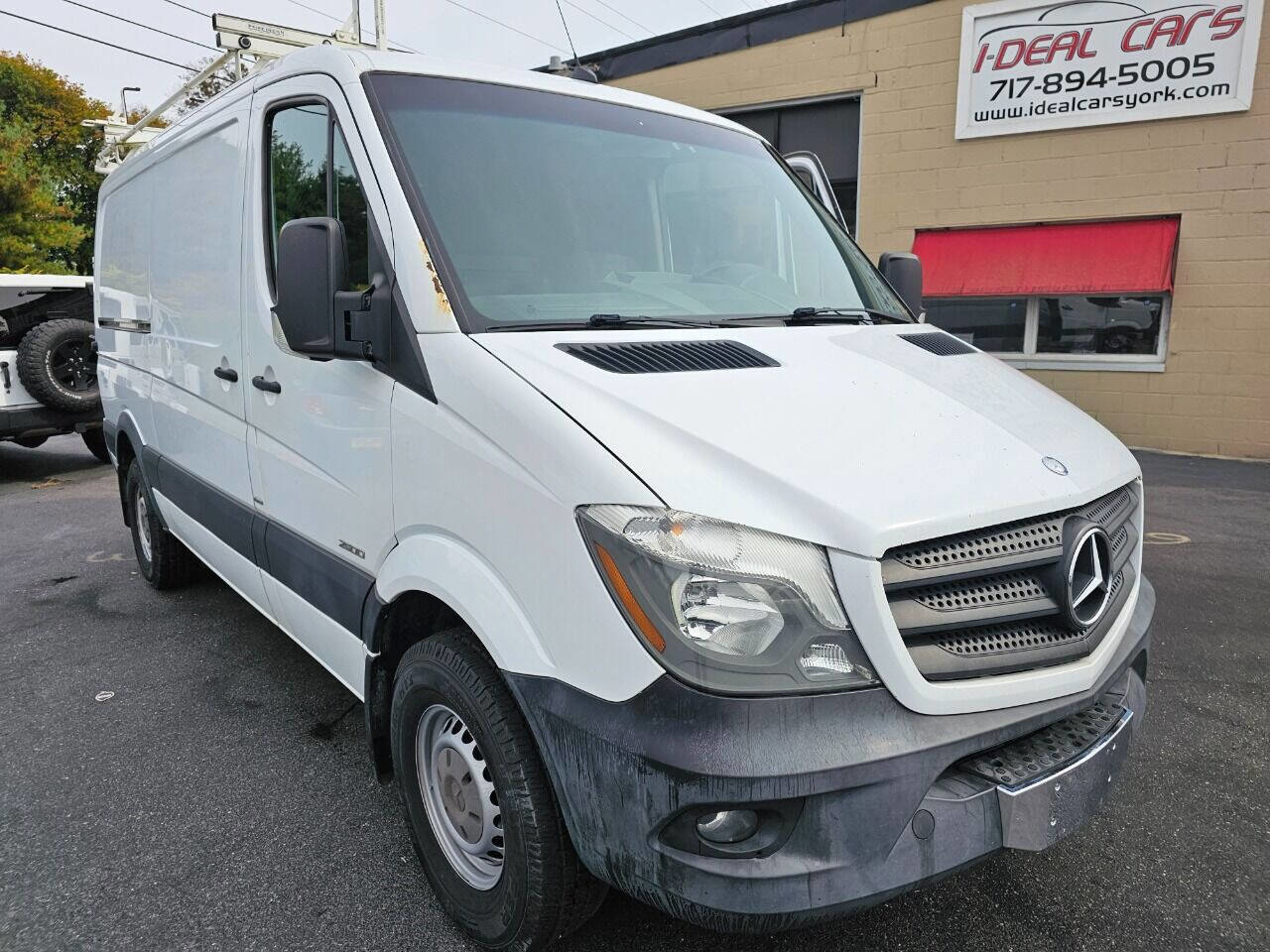 Used 2014 Mercedes-Benz Sprinter 2500 image 28