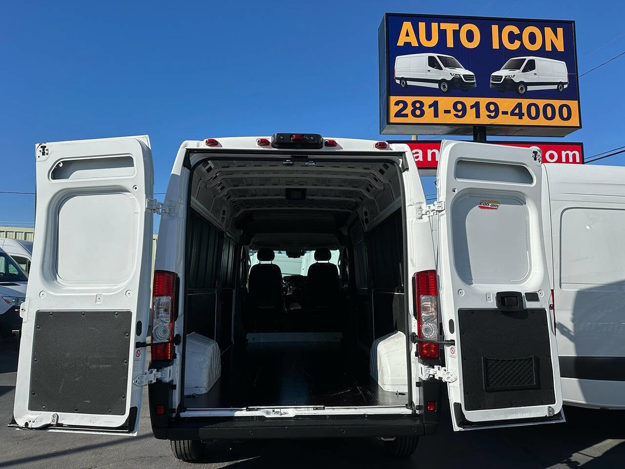 Used 2024 RAM ProMaster 2500 w/ Quick Order Package 22G SLT image 12