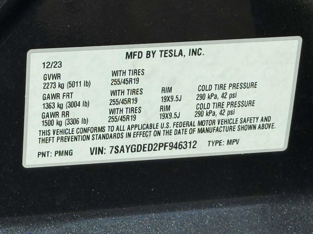 Used 2023 Tesla Model Y 2WD image 31