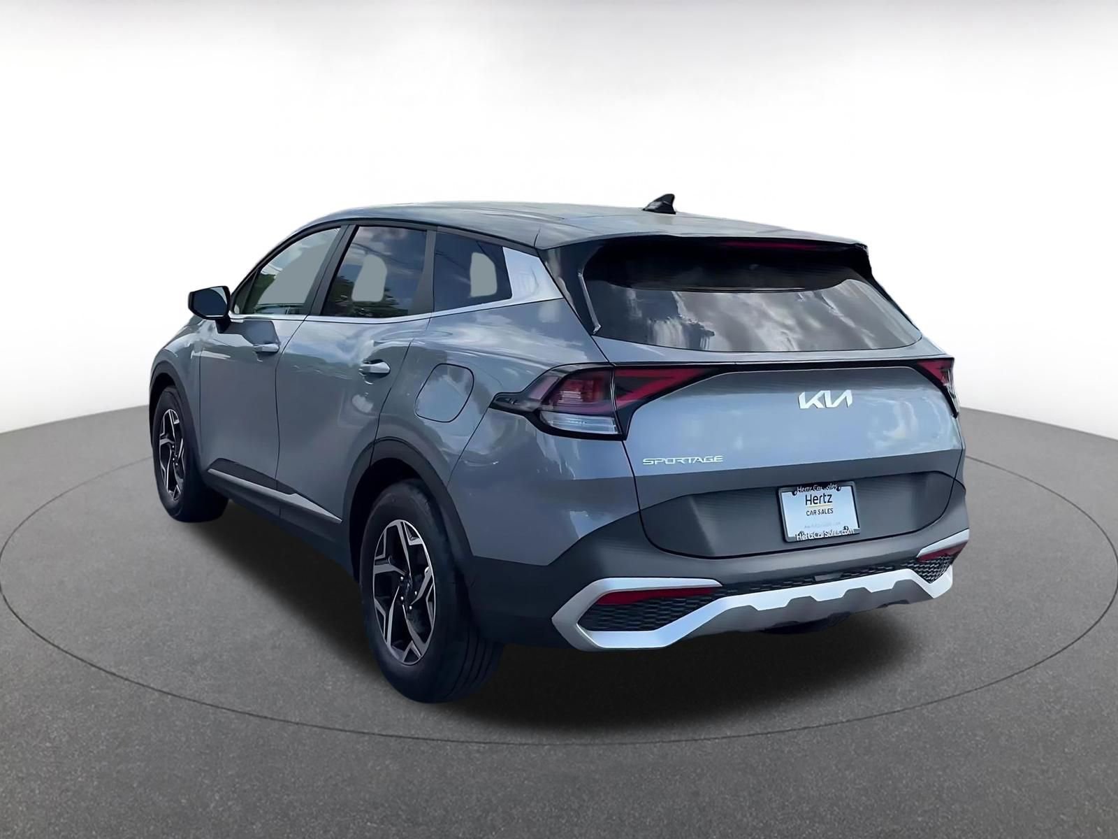 Used 2025 Kia Sportage LX image 11