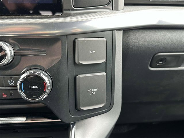 New 2025 Ford F150 Lariat w/ Equipment Group 502A High image 32