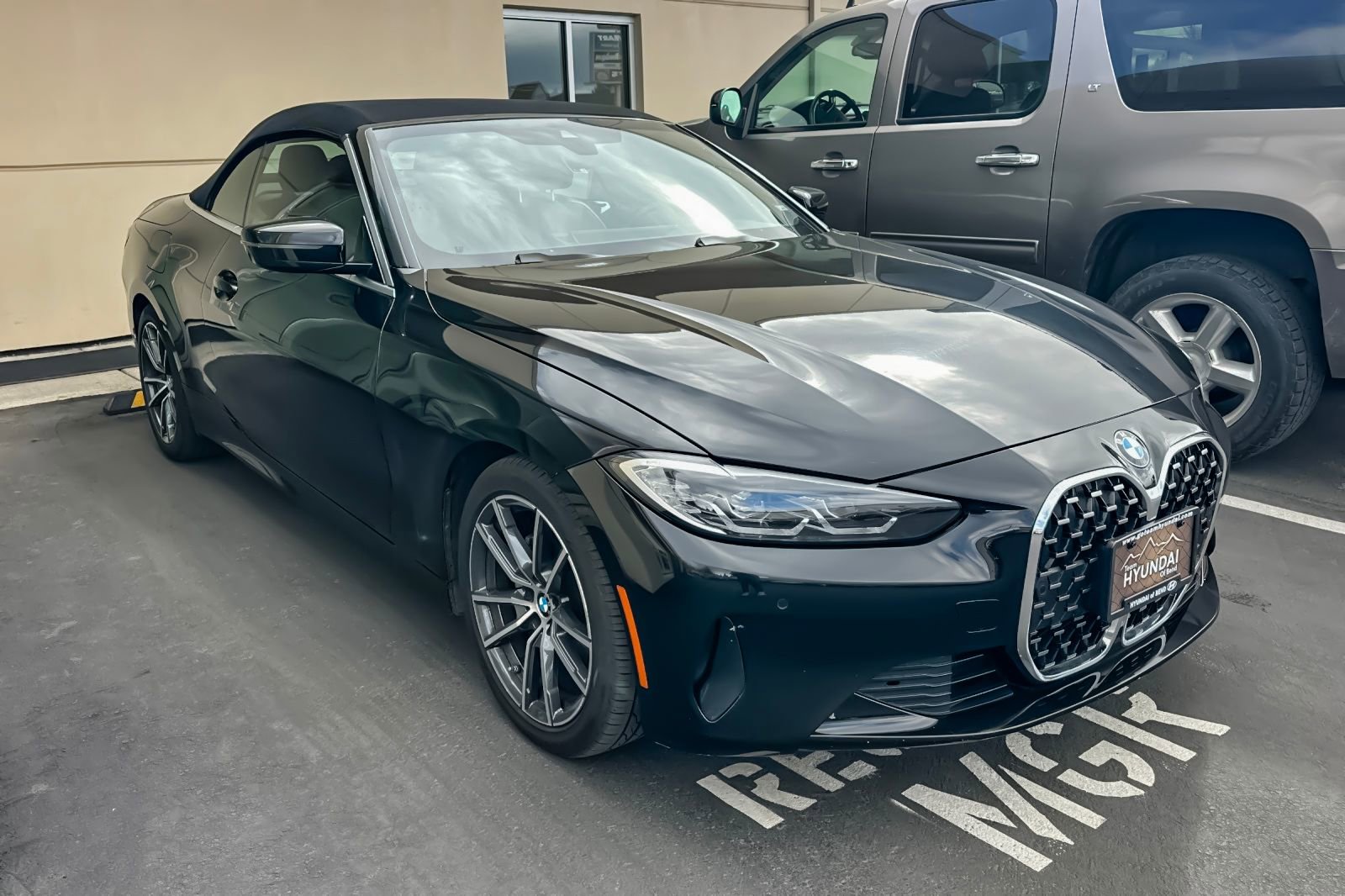 Used 2024 BMW 430i Convertible video 2