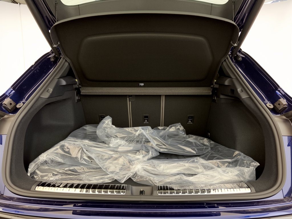 New 2026 Audi Q3 quattro 2.0T AWD/4WD image 28