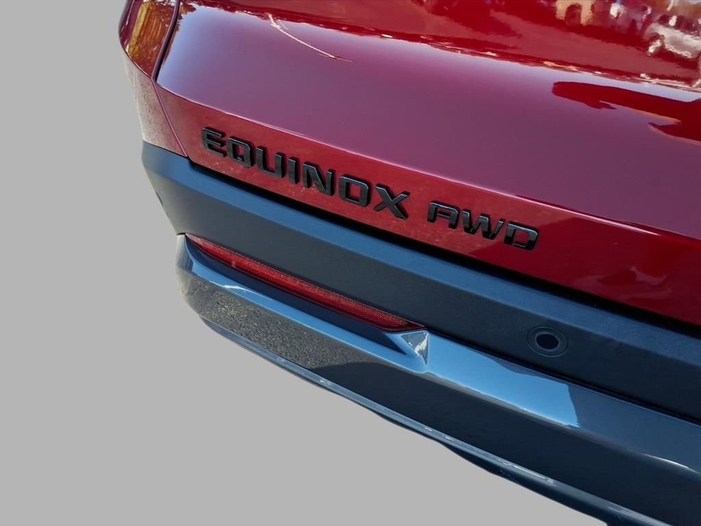 Used 2025 Chevrolet Equinox ACTIV w/ Safety and Technology Package image 7