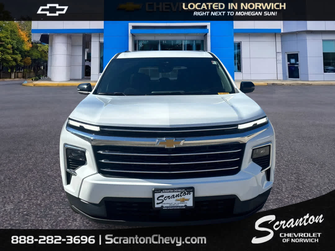 Certified 2025 Chevrolet Traverse LT image 2