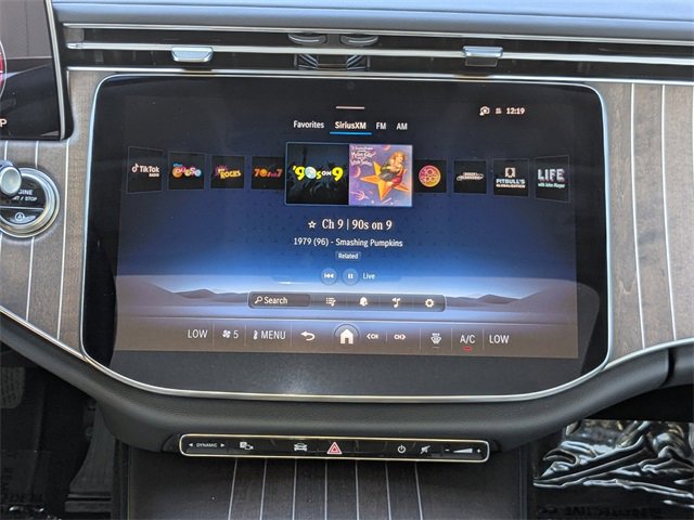 Used 2025 Mercedes-Benz E 350 4MATIC Sedan image 18