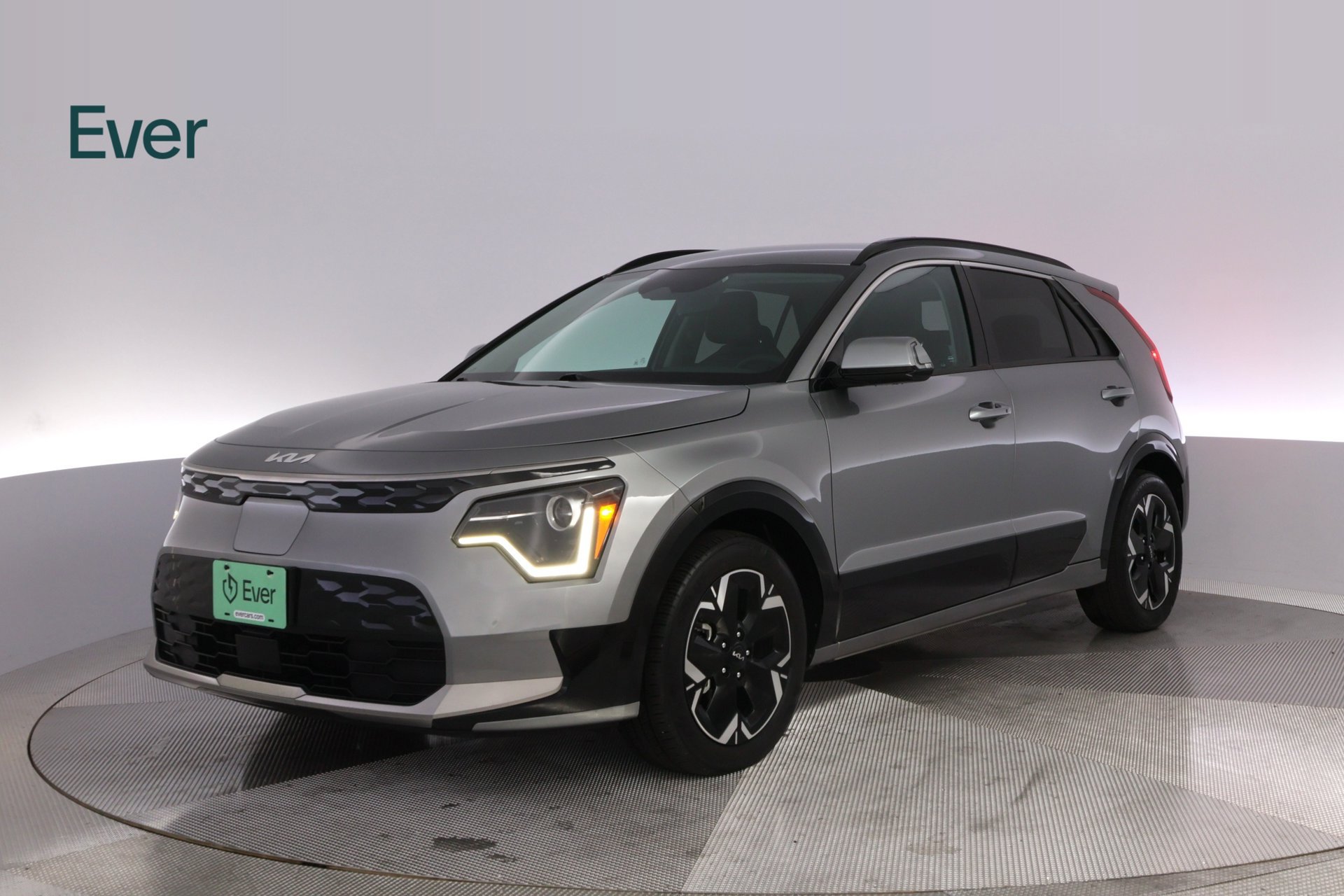Used 2023 Kia Niro Wind w/ Wind Preserve Package FWD image 2