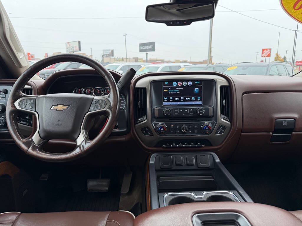 Used 2016 Chevrolet Silverado 2500 High Country w/ High Country Premium Package AWD/4WD image 33
