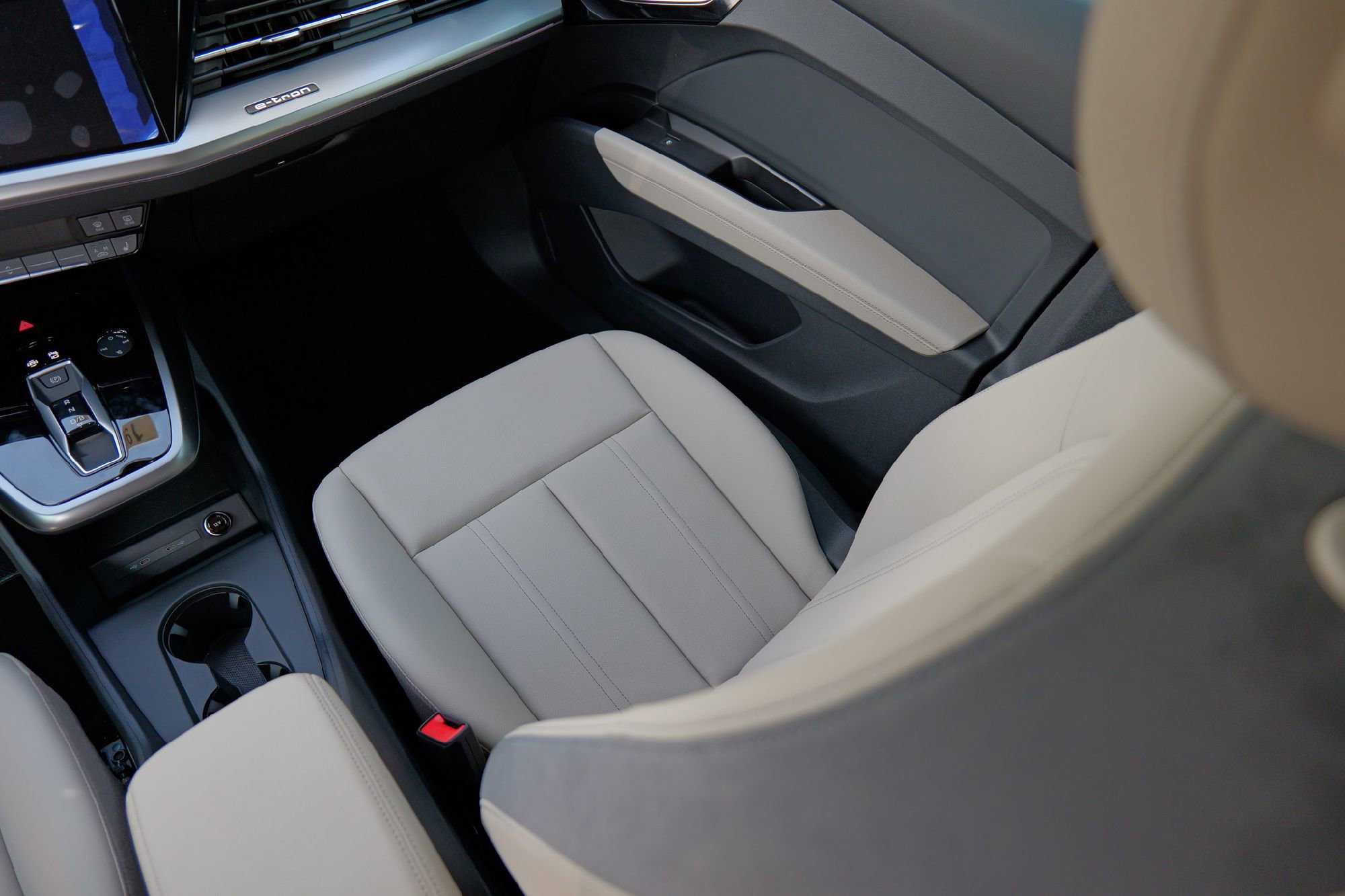 New 2026 Audi Q4 e-tron Premium Plus image 32